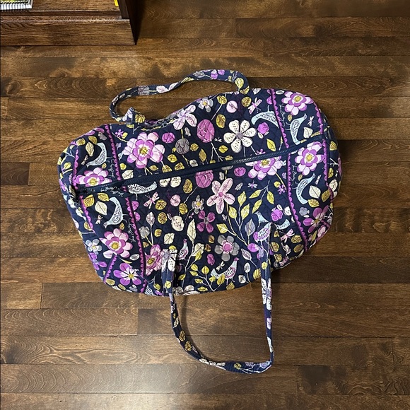 Vera Bradley weekender duffle - Picture 3 of 3